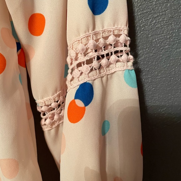 Polka dot top - Picture 3 of 4